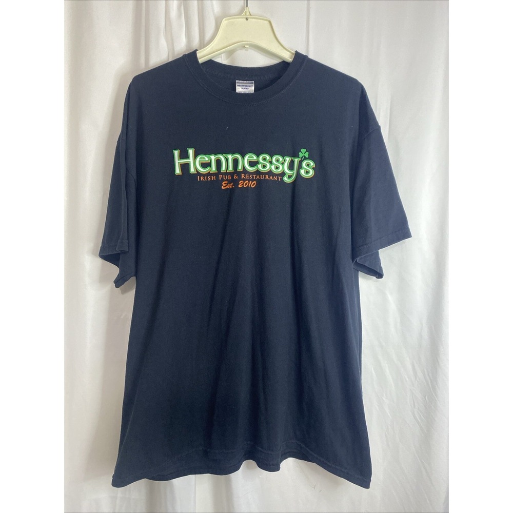 Jerzees Hennessy's Irish Pub T-Shirt Mens 2XL Black Excellent Graphic Tee 2010